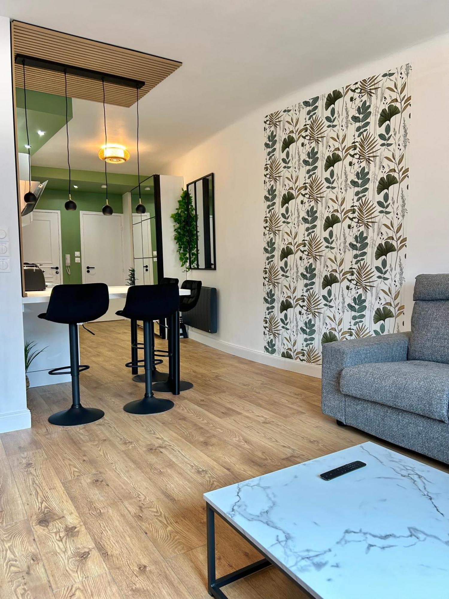 Appartement Le Chardon- 2chambres- Avec Stationnement